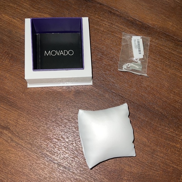 Movado Men's Bold Large Sunray Dial Analog Quartz 44mm Watch - Picture 5 of 11